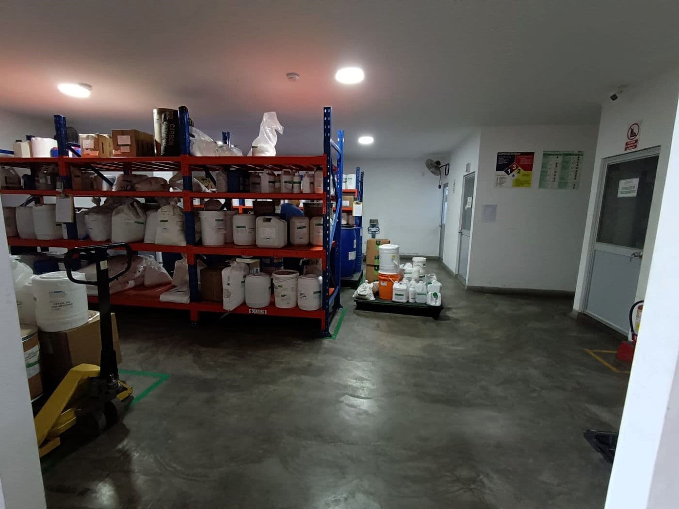 Almacén de materia prima